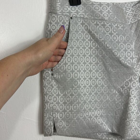 Cache Geo Pattern Flat Front Mid Rise Shorts In Silver Gray Size 10 - Picture 2 of 8